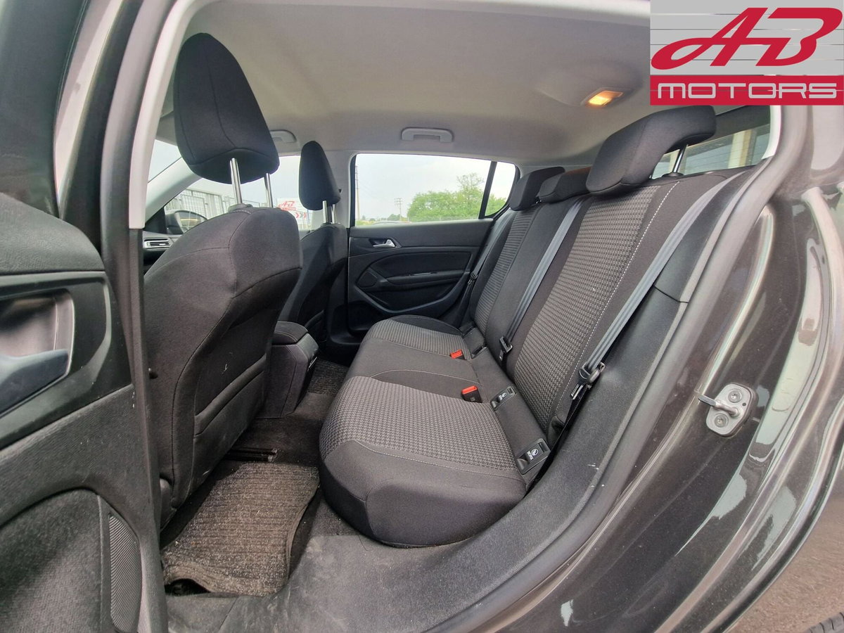 Peugeot 308 BlueHDi 130 S&S EAT8 Active Business (10)
