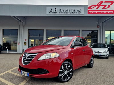 Lancia Ypsilon 1.2 69 CV 5 porte Silver usata