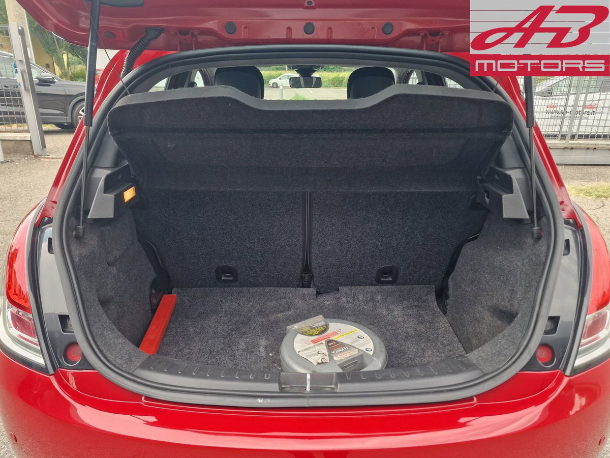 Lancia Ypsilon 1.2 69 CV 5 porte Silver (20)
