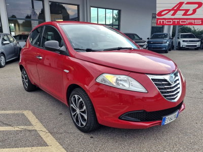 Lancia Ypsilon 1.2 69 CV 5 porte Silver (3)