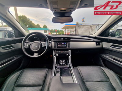 Jaguar XF 2.0 D 180 CV Prestige (13)