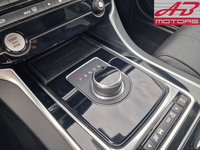 Jaguar XF 2.0 D 180 CV Prestige (15)
