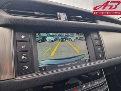 Jaguar XF 2.0 D 180 CV Prestige (17)