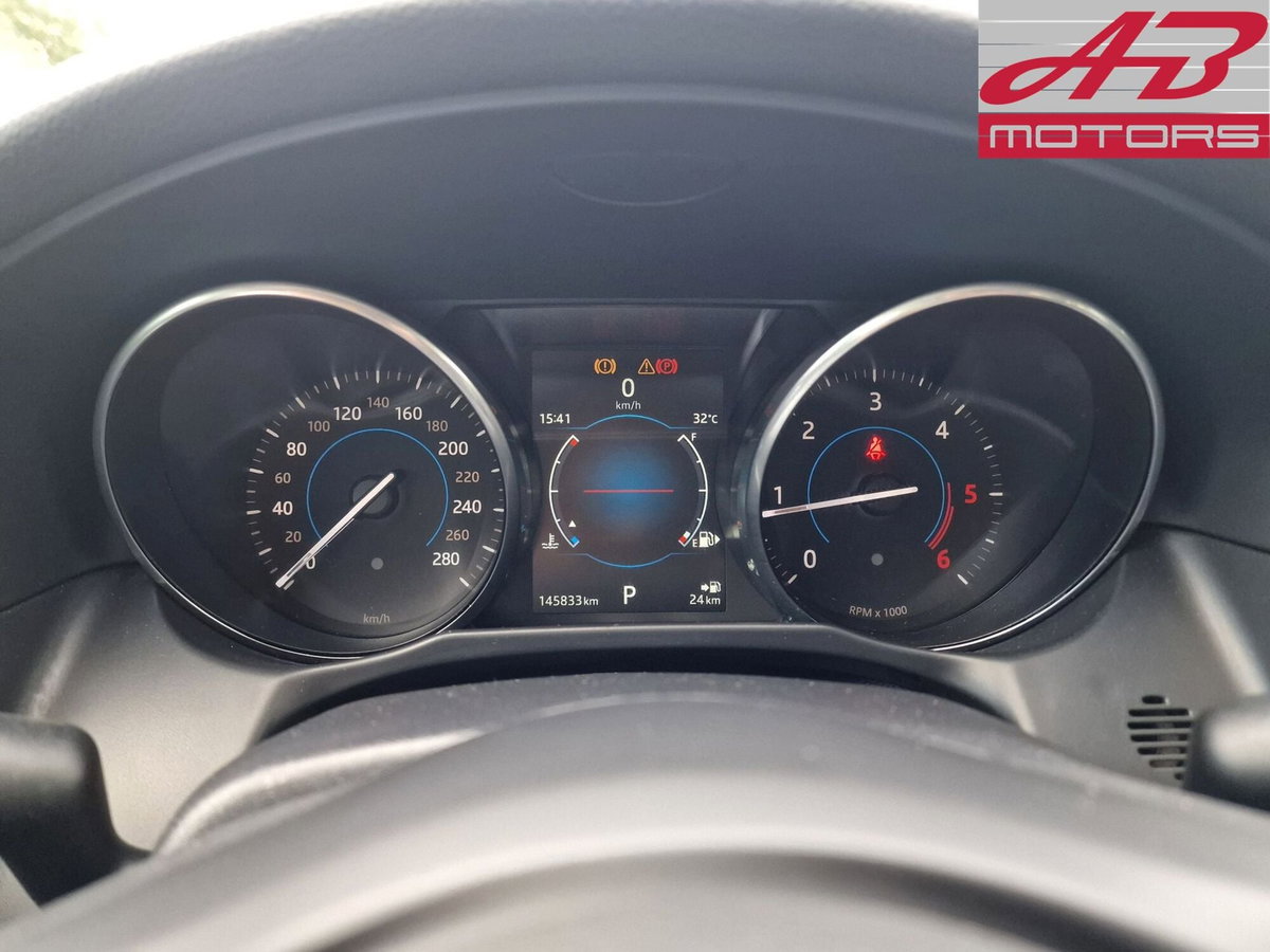 Jaguar XF 2.0 D 180 CV Prestige (18)