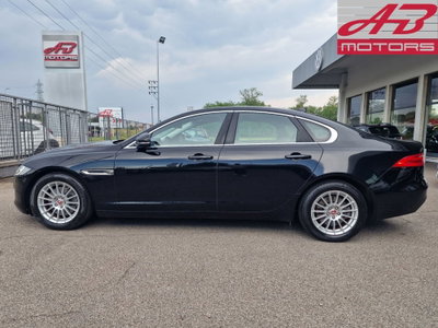 Jaguar XF 2.0 D 180 CV Prestige (8)