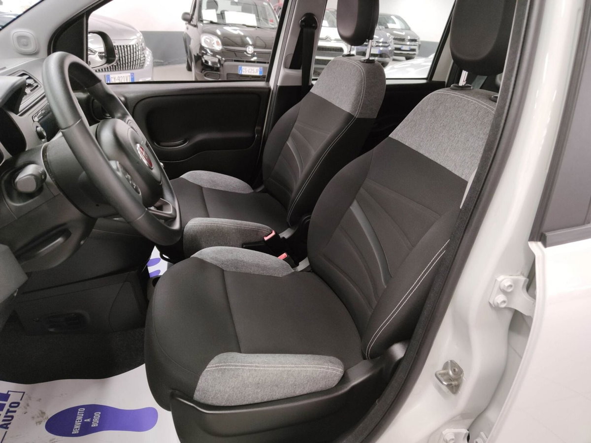 Fiat Panda 1.0 FireFly S&S Hybrid City Cross (10)