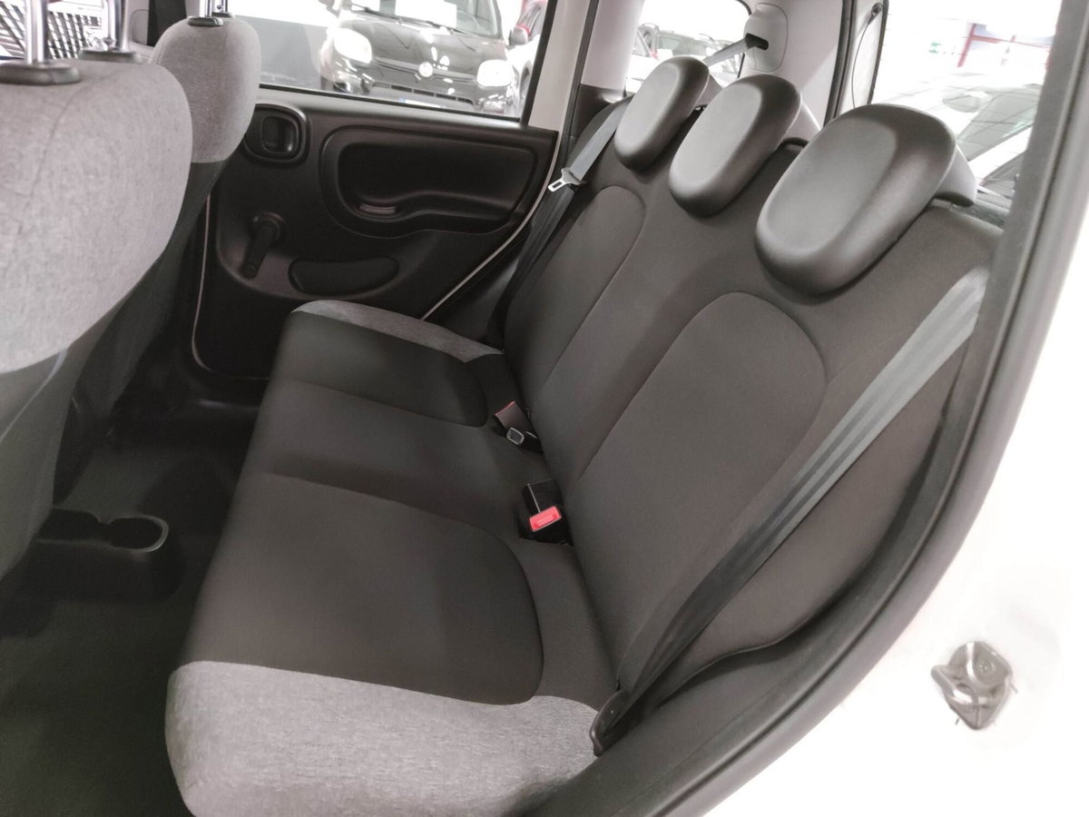 Fiat Panda 1.0 FireFly S&S Hybrid City Cross (11)