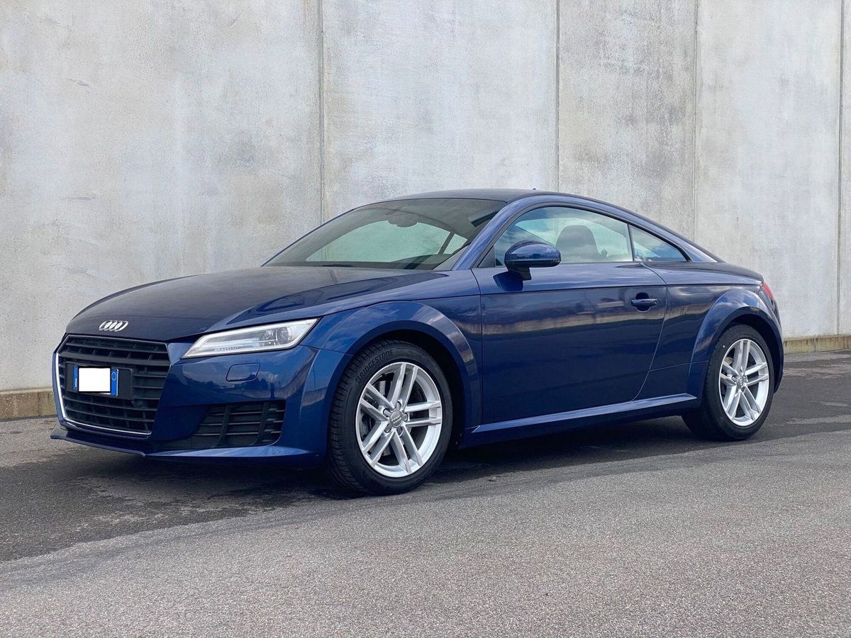 Audi TT Coupé 1.8 TFSI (2)