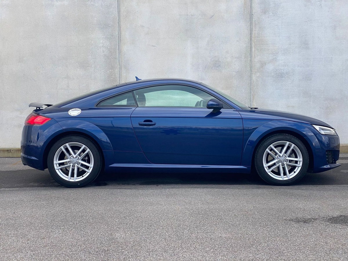 Audi TT Coupé 1.8 TFSI (5)
