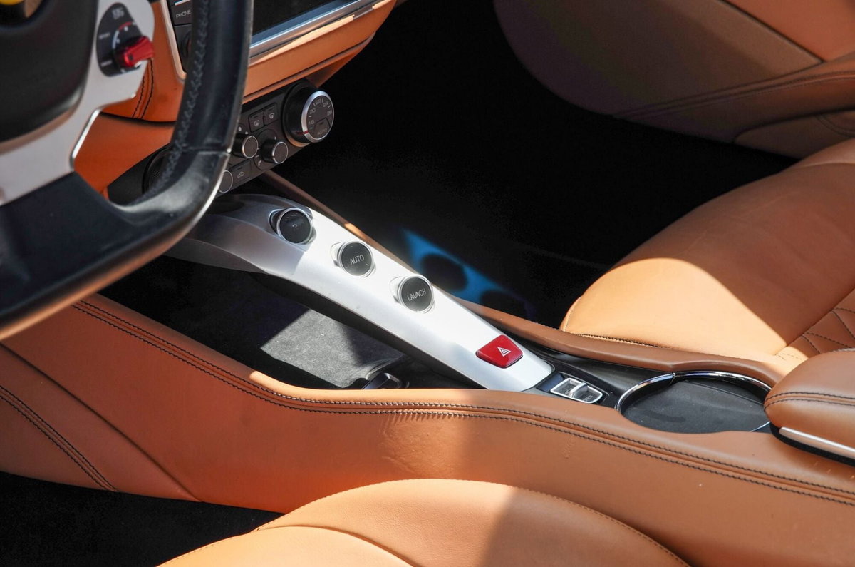 Ferrari California Spider California T DCT (10)