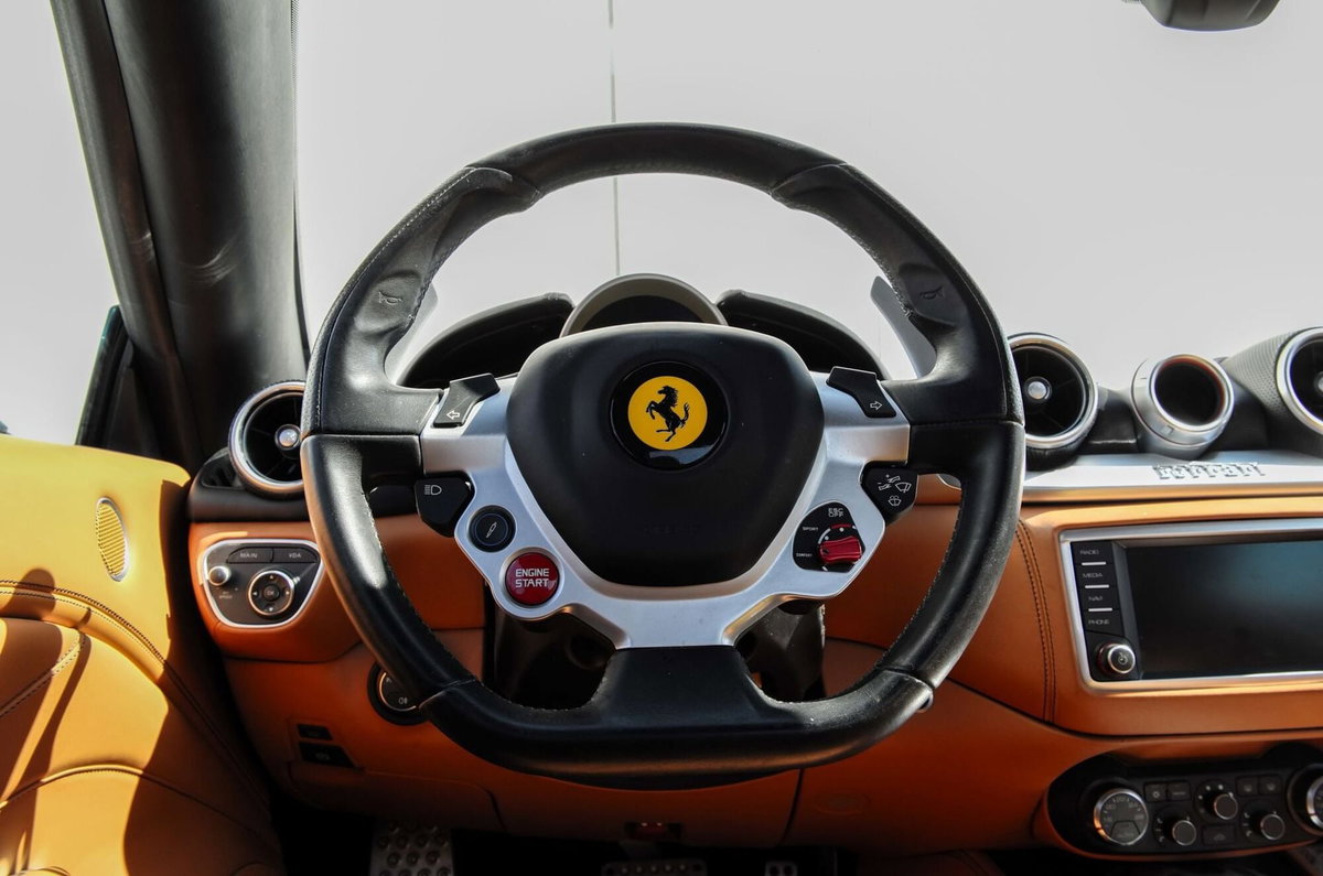 Ferrari California Spider California T DCT (11)