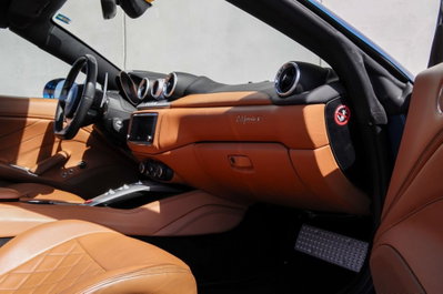 Ferrari California Spider California T DCT (7)