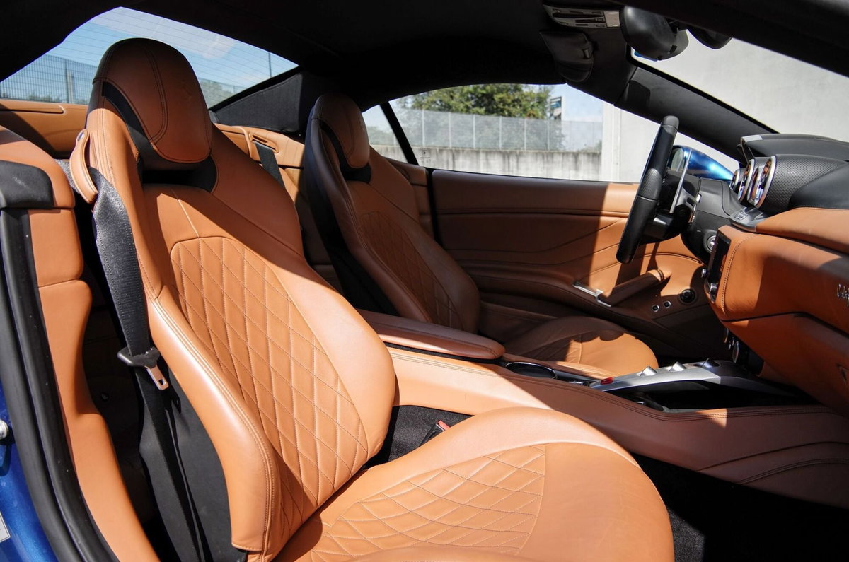 Ferrari California Spider California T DCT (8)