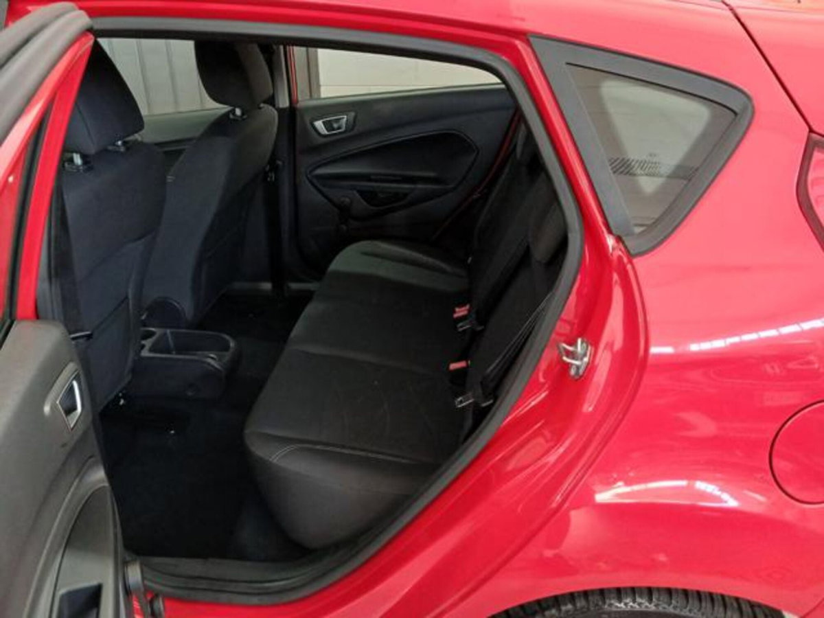 Ford Fiesta 1.0 EcoBoost 100CV 5 porte Individual (7)