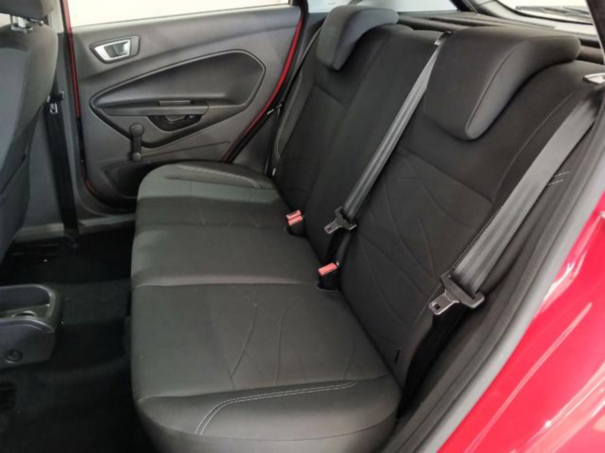 Ford Fiesta 1.0 EcoBoost 100CV 5 porte Individual (8)