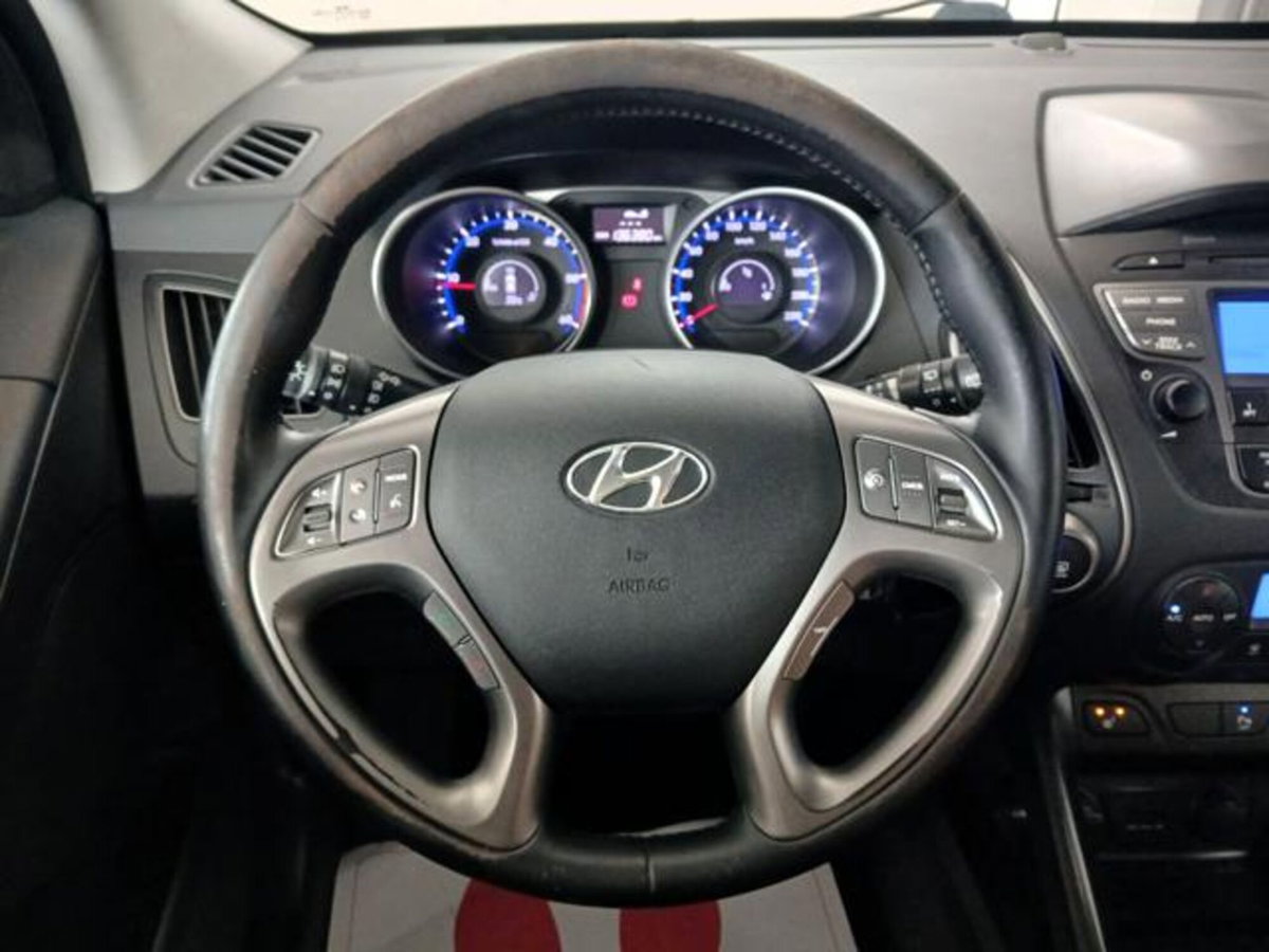 Hyundai ix35 1.7 CRDi 2WD Xpossible (11)