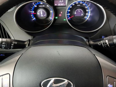 Hyundai ix35 1.7 CRDi 2WD Xpossible (12)