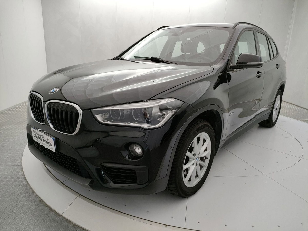 BMW X1 sDrive18d Business (11)