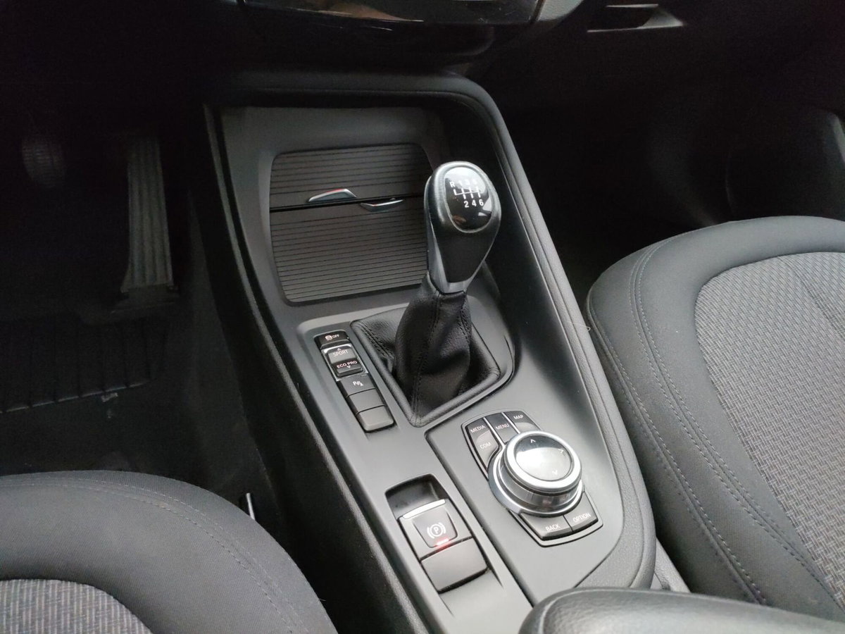 BMW X1 sDrive18d Business (13)