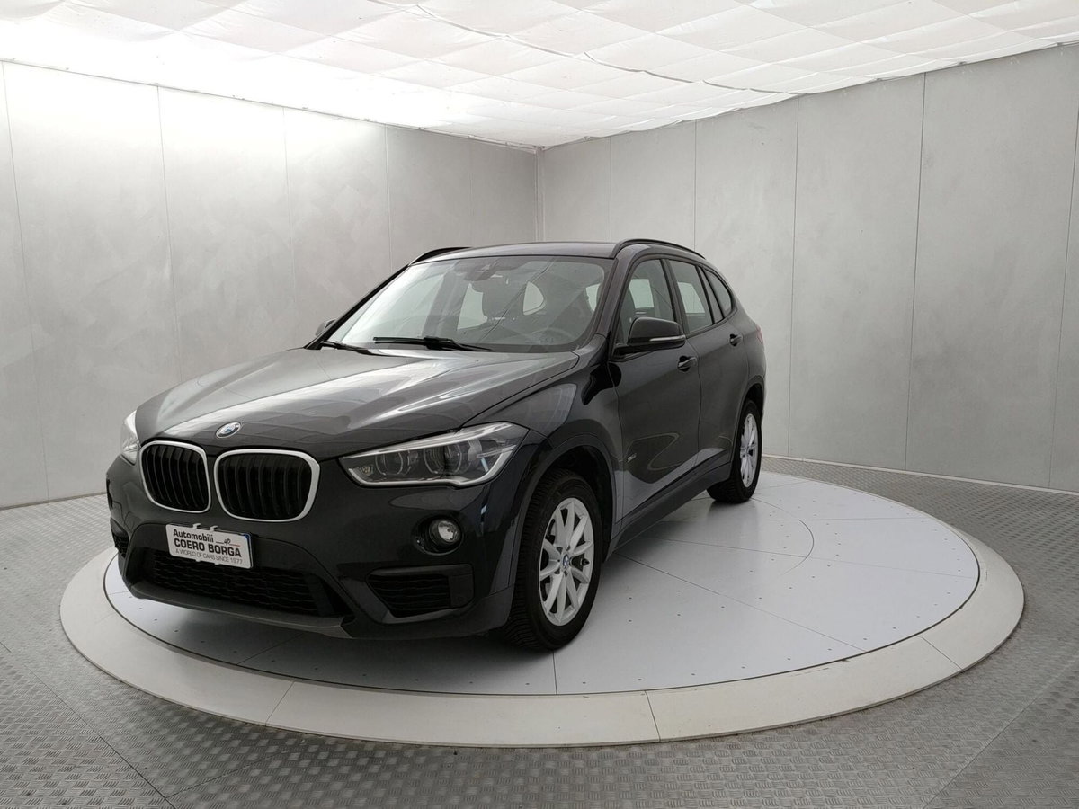 BMW X1 sDrive18d Business (3)