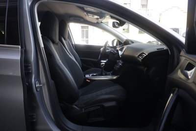 Peugeot 308 SW PureTech Turbo 130 S&S EAT6 Allure (12)