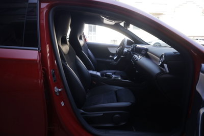 Mercedes-Benz Classe A 180 d Premium (12)