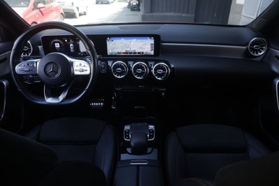 Mercedes-Benz Classe A 180 d Premium (2)