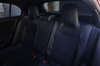 Mercedes-Benz Classe A 180 d Premium (3)