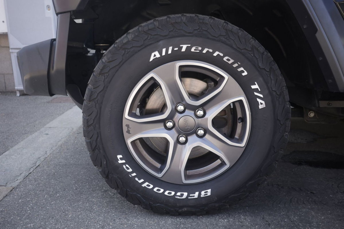 Jeep Wrangler Unlimited 2.2 Mjt II Night Eagle (6)