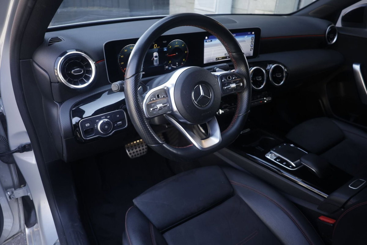 Mercedes-Benz Classe A 180 d Automatic Premium (16)