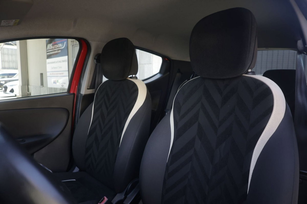 Lancia Ypsilon 1.3 MJT 16V 95 CV 5 porte S&S Platinum (16)