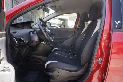 Lancia Ypsilon 1.3 MJT 16V 95 CV 5 porte S&S Platinum (17)