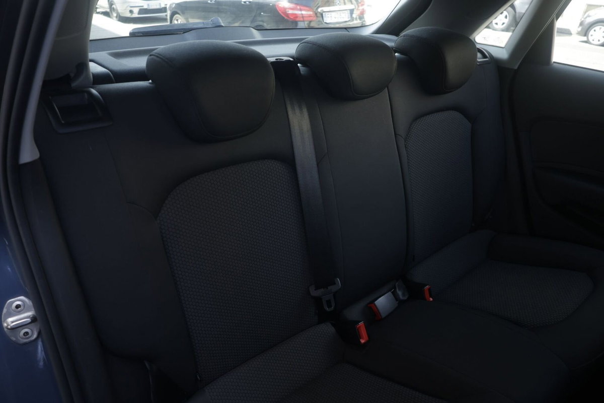 Audi A1 1.0 TFSI ultra S tronic Admired (12)