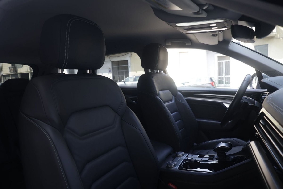 Volkswagen Touareg 3.0 V6 TDI 286 CV SCR Elegance (6)