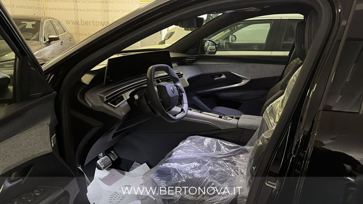 Peugeot 3008 1.2 hybrid GT Exclusive 145cv e-dcs6 (4)