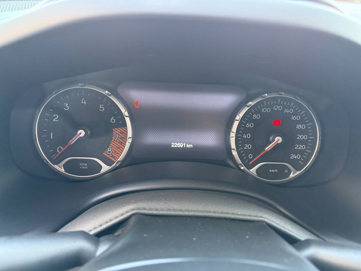 Jeep Renegade 1.0 T3 Limited (12)