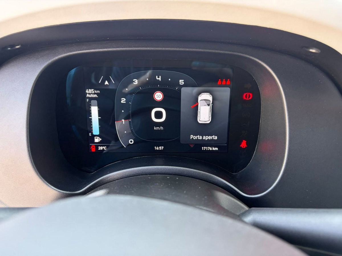 Fiat Panda Cross Cross 1.0 FireFly S&S Hybrid (11)