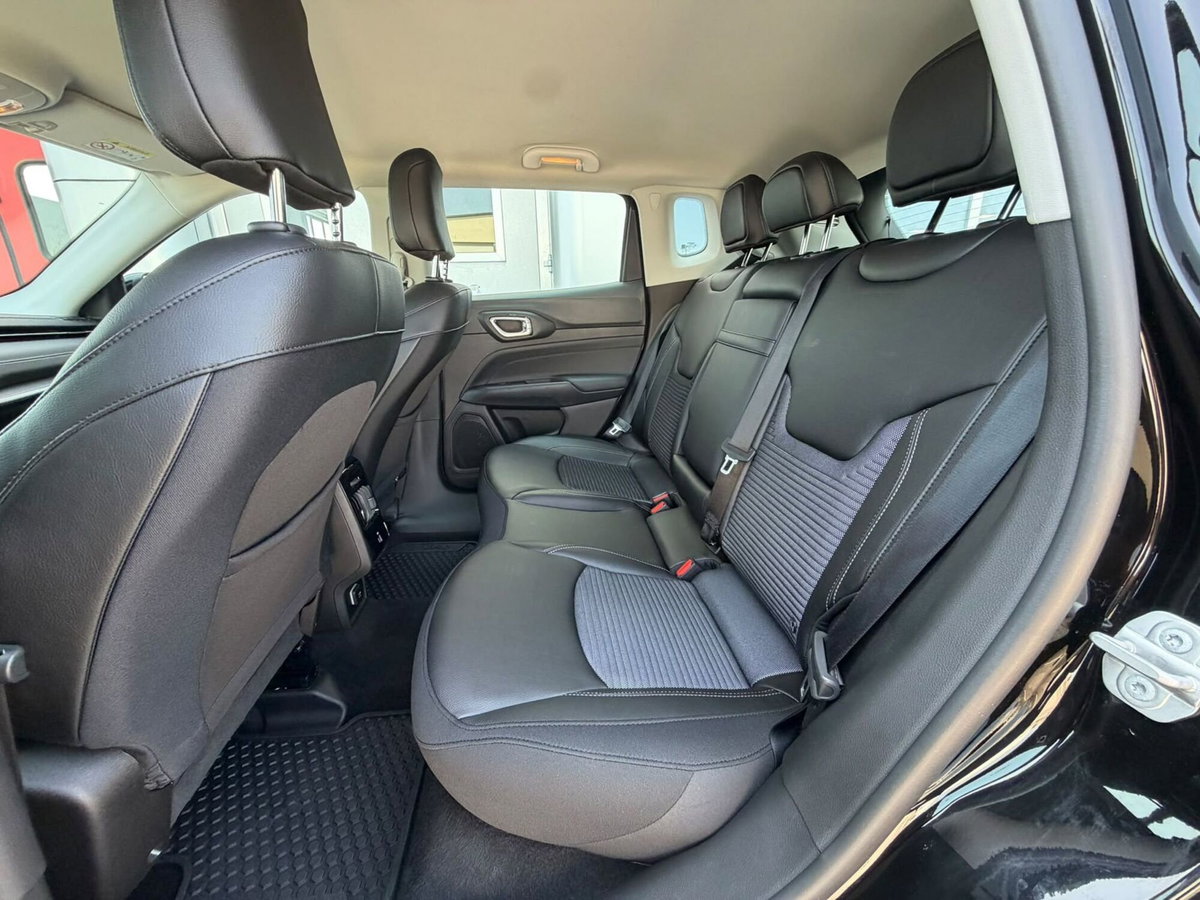 Jeep Compass 1.5 turbo t4 mhev Altitude 2wd 130cv dct (17)
