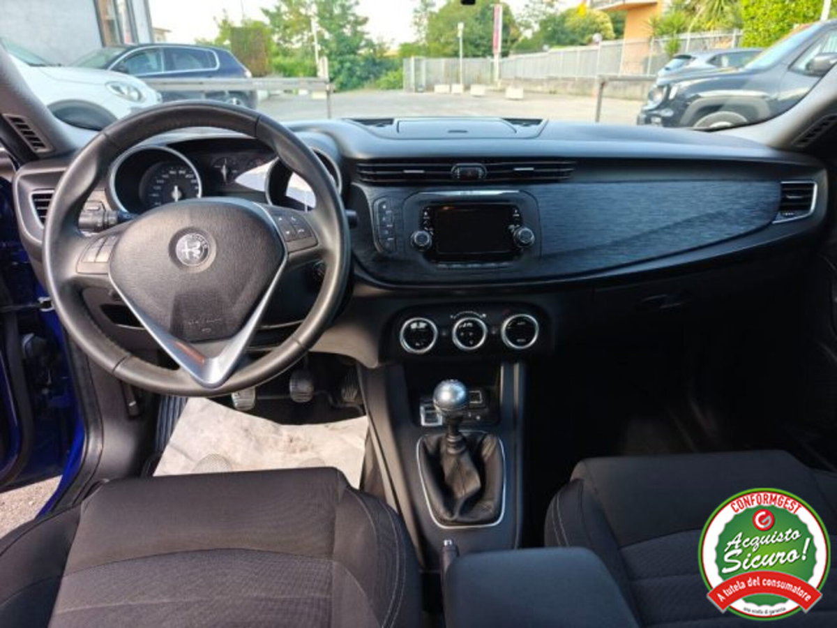 Alfa Romeo Giulietta 1.6 JTDm Super 120cv (10)