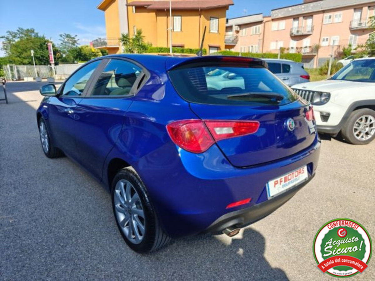 Alfa Romeo Giulietta 1.6 JTDm Super 120cv (6)