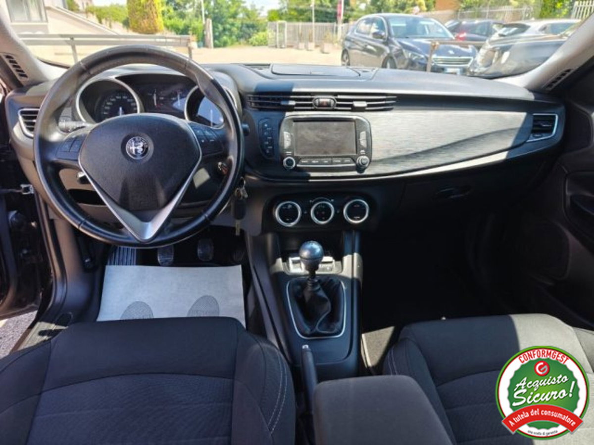 Alfa Romeo Giulietta 1.6 JTDm Super 120cv (10)