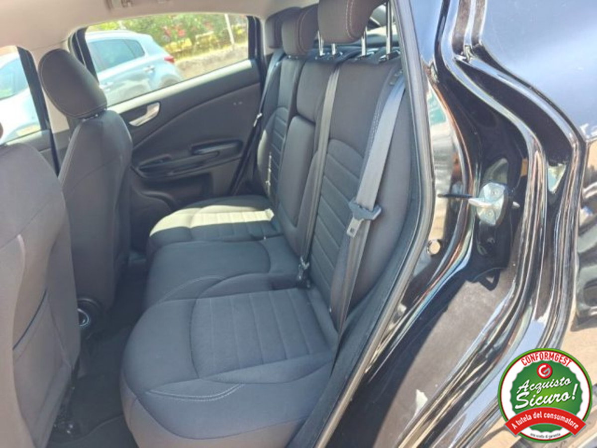 Alfa Romeo Giulietta 1.6 JTDm Super 120cv (9)