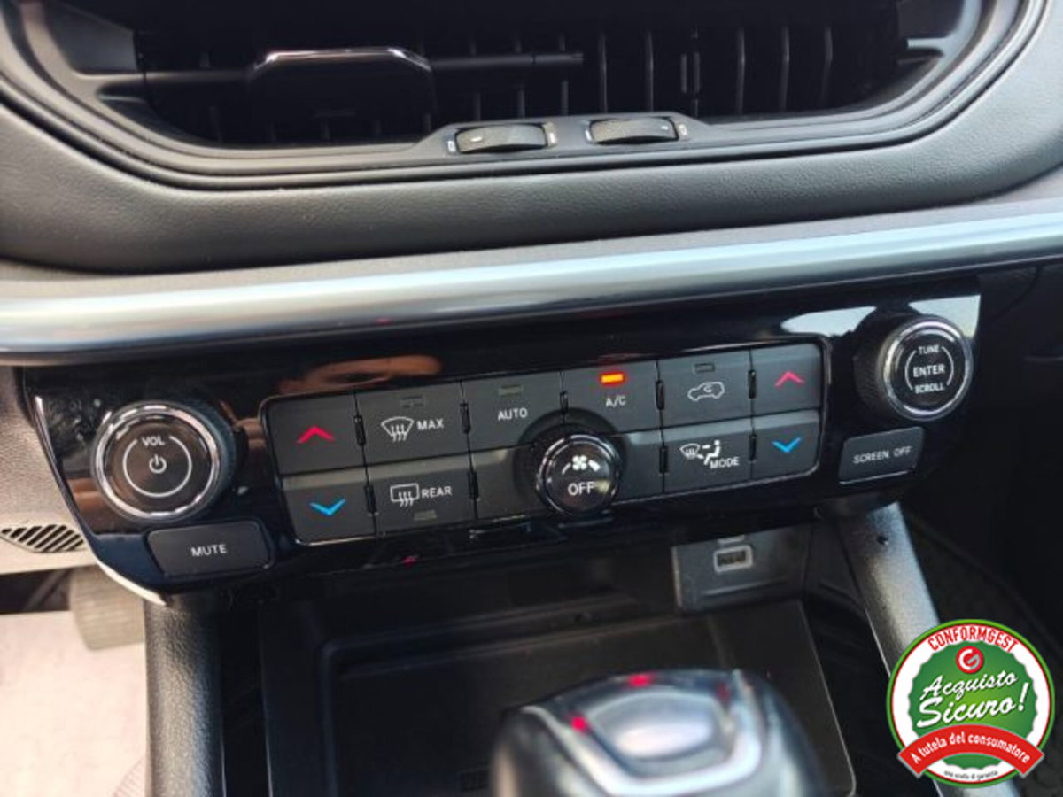 Jeep Compass 1.3 T4 190CV PHEV AT6 4xe Limited (17)