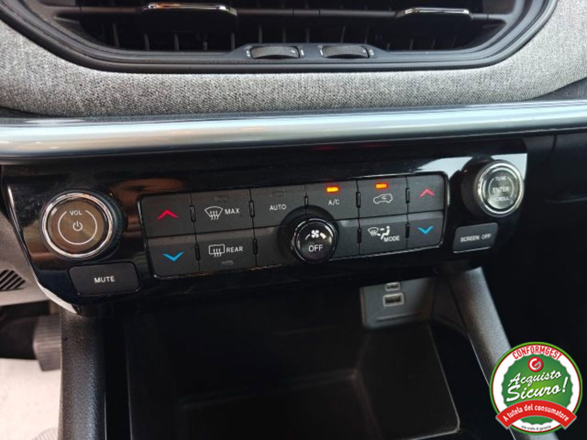Jeep Compass 1.6 Multijet II 2WD Business (17)