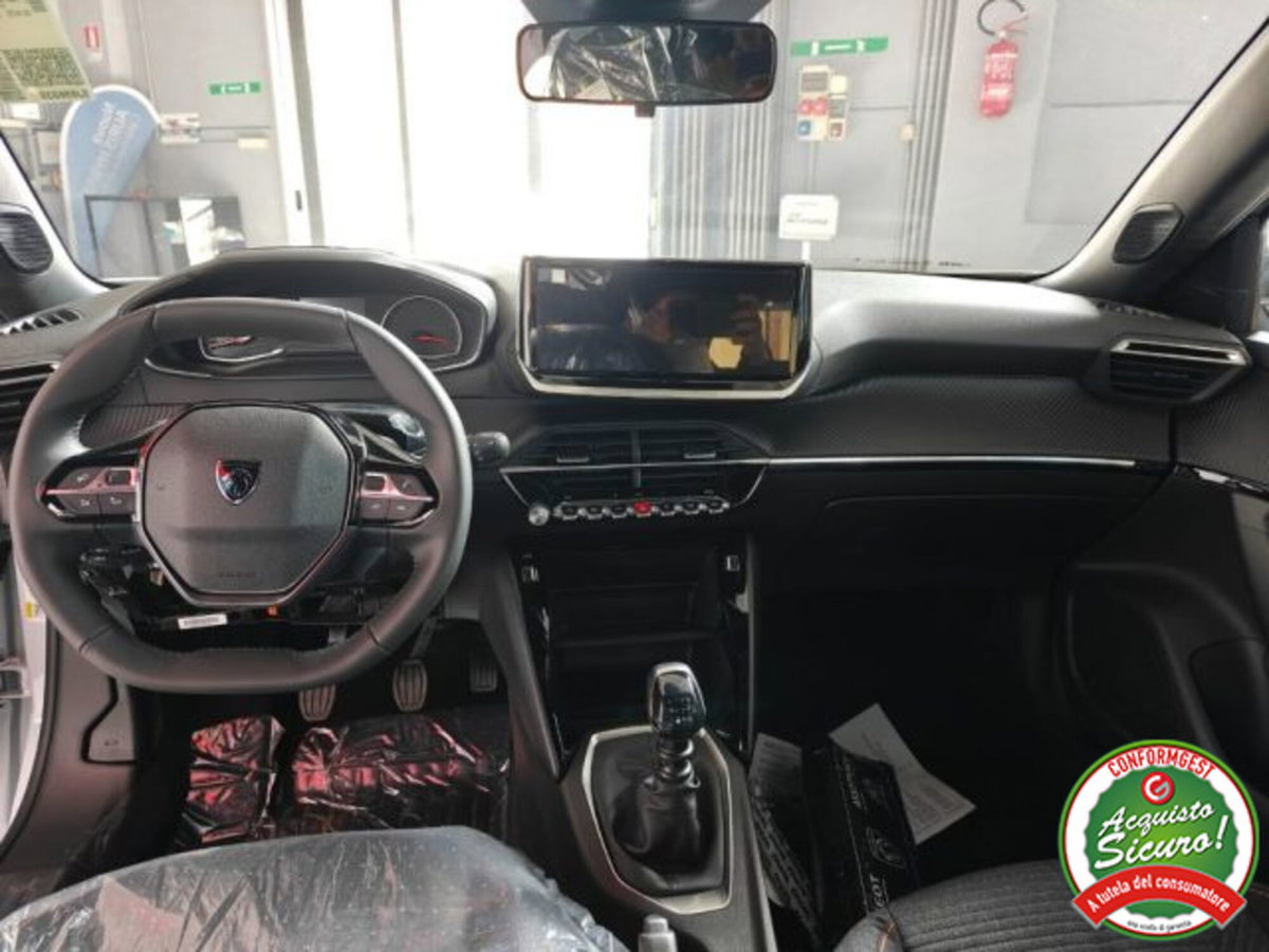 Peugeot 2008 1.2 puretech Style s&s 100cv (10)