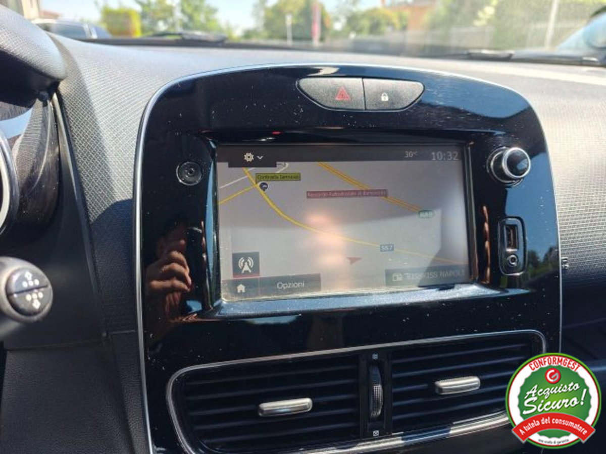 Renault Clio TCe 12V 90 CV GPL 5 porte Moschino Life (12)