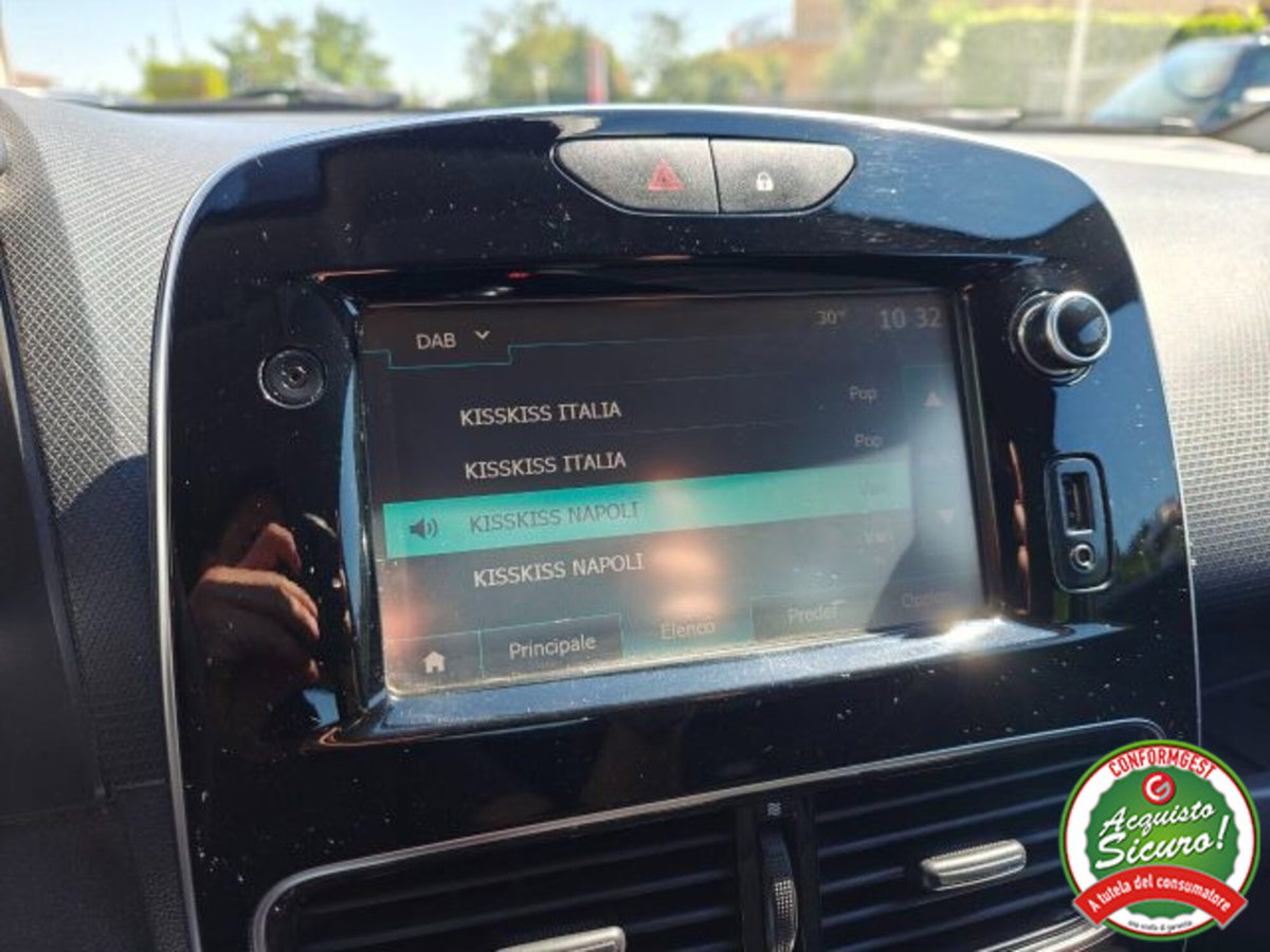 Renault Clio TCe 12V 90 CV GPL 5 porte Moschino Life (13)