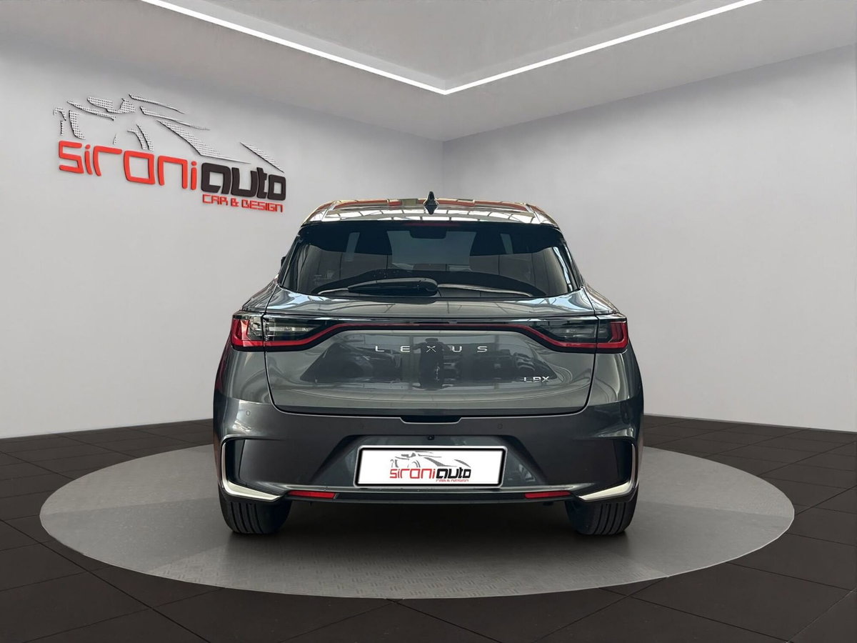 Lexus LBX 1.5 hybrid Cool 2wd (6)