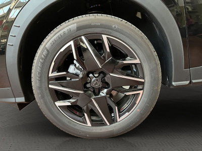 Peugeot 3008 1.2 hybrid GT 145cv e-dcs6 (4)
