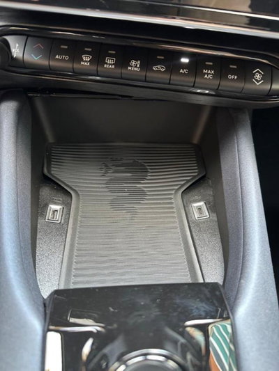 Alfa Romeo Junior 1.2 ibrida 145cv edct6 (16)
